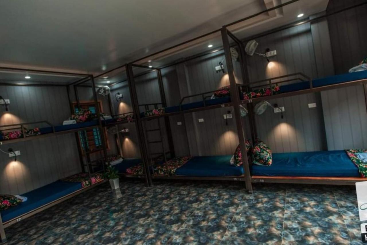 Friend Hotel 河江 外观 照片